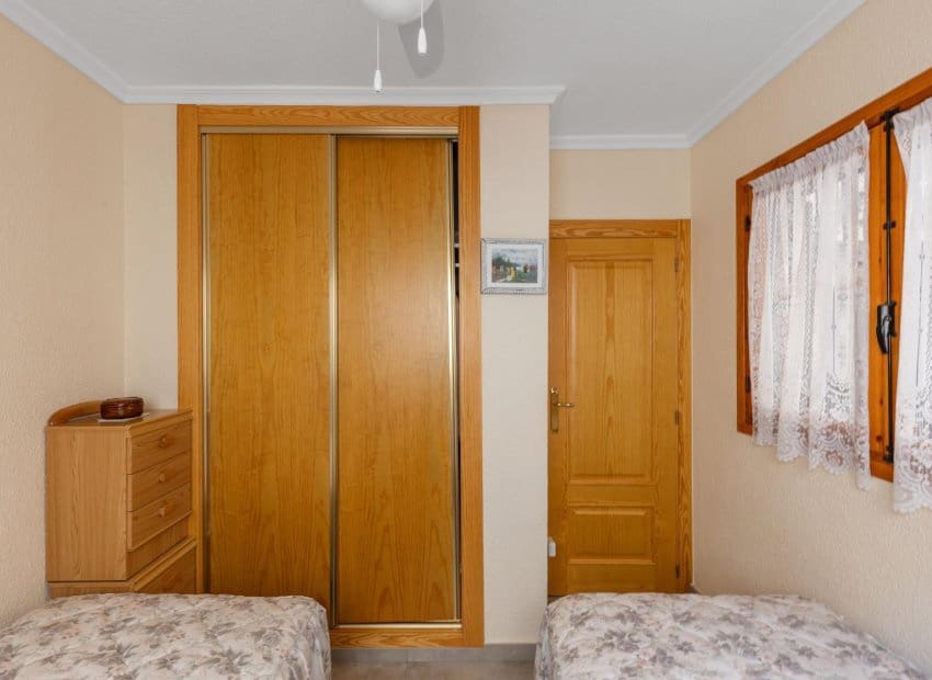 3 camera da letto Villa in vendita in Torrevieja con piscina - 276.000 € (Rif: 9235471)