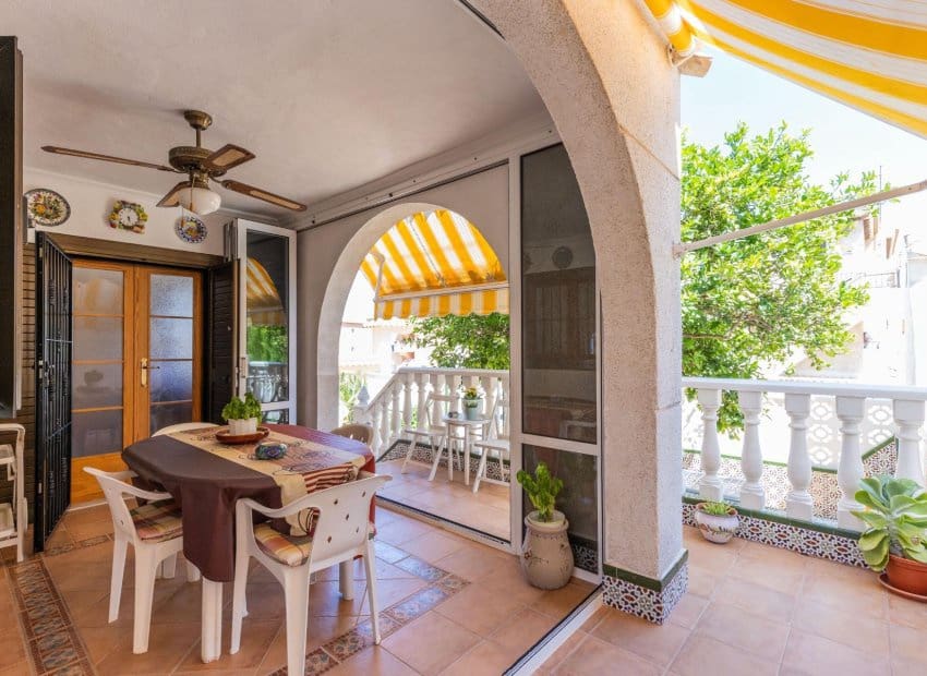 3 camera da letto Villa in vendita in Torrevieja con piscina - 276.000 € (Rif: 9235471)