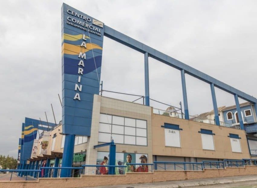 5 soveværelse Villa til salg i Finestrat med swimmingpool - € 698.000 (Ref: 9235478)