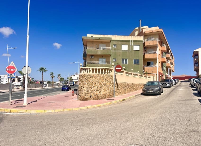 2 bedroom Apartment for sale in San Miguel de Salinas with pool - € 165,000 (Ref: 9242268)
