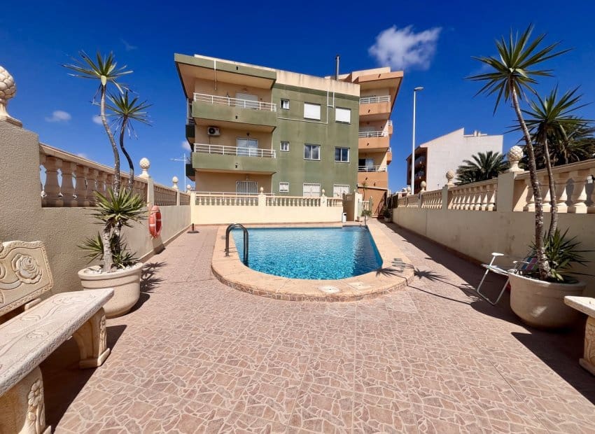2 bedroom Apartment for sale in San Miguel de Salinas with pool - € 165,000 (Ref: 9242268)