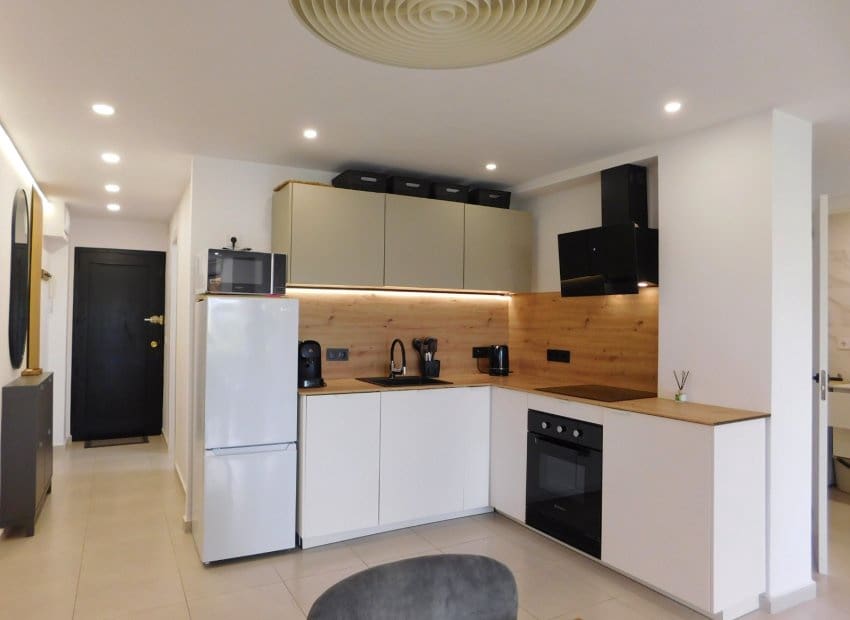 3 soverom Strandleiligheter til salgs i Torrevieja med svømmebasseng - € 229 000 (Ref: 9242269)