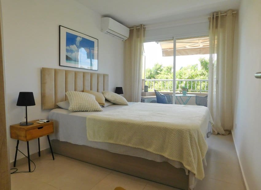 3 soverom Strandleiligheter til salgs i Torrevieja med svømmebasseng - € 229 000 (Ref: 9242269)