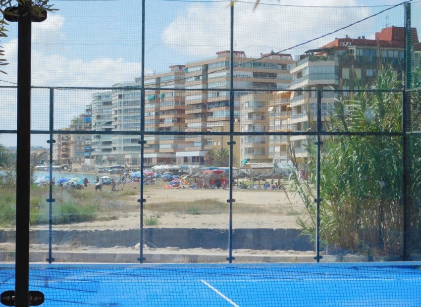 3 soverom Strandleiligheter til salgs i Torrevieja med svømmebasseng - € 229 000 (Ref: 9242269)