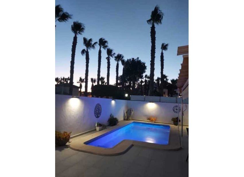 3 bedroom Villa for sale in Orihuela Costa with pool - € 424,995 (Ref: 9242271)