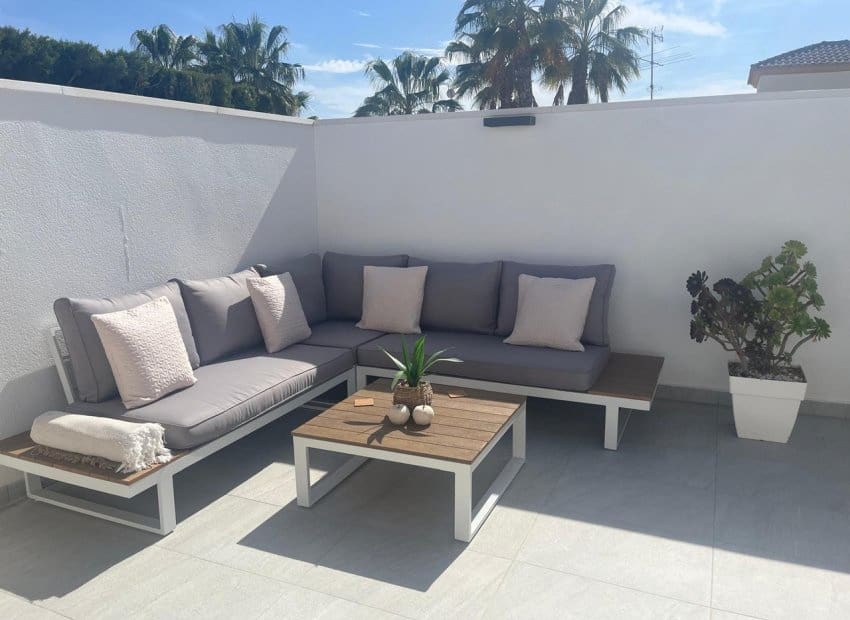 3 bedroom Villa for sale in Orihuela Costa with pool - € 424,995 (Ref: 9242271)