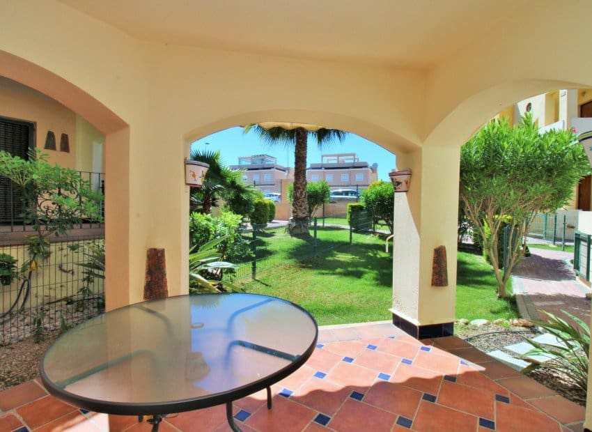 2 soveværelse Lejlighed til salg i Punta Prima med swimmingpool - € 194.950 (Ref: 9245755)