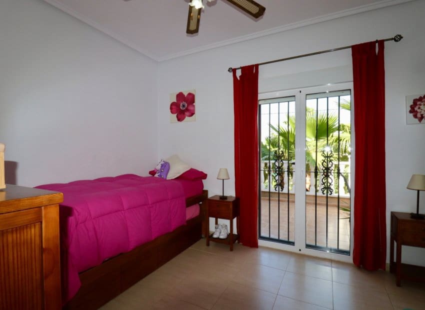 4 sypialnia Willa na sprzedaż w Catral z basenem - 459 000 € (Ref: 9245756)