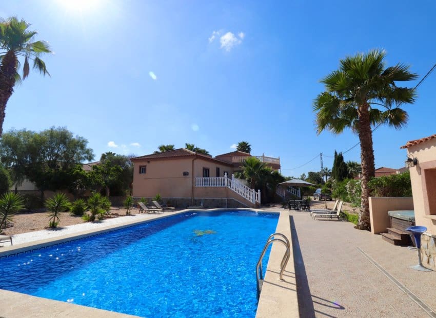 4 sypialnia Willa na sprzedaż w Catral z basenem - 459 000 € (Ref: 9245756)