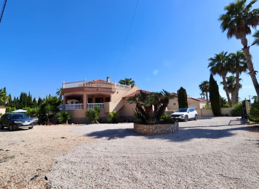 4 sypialnia Willa na sprzedaż w Catral z basenem - 459 000 € (Ref: 9245756)