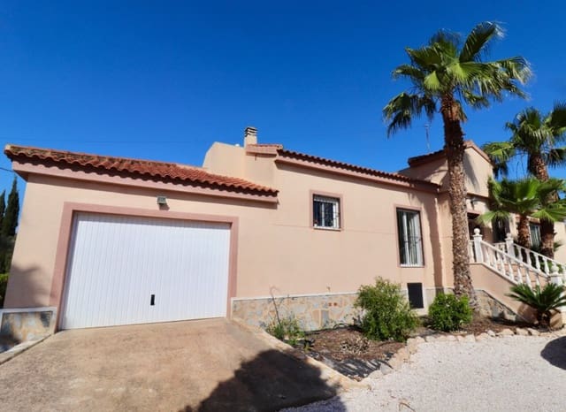 4 soveværelse Villa til salg i Catral med swimmingpool - € 459.000 (Ref: 9245756)