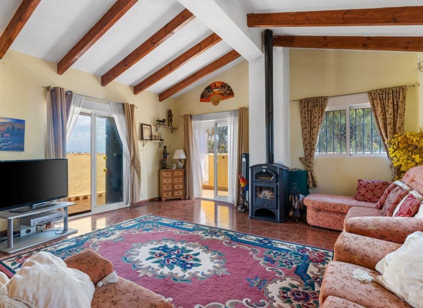 4 Zimmer Villa zu verkaufen in Jacarilla mit Pool - 350.000 € (Ref: 9245766)