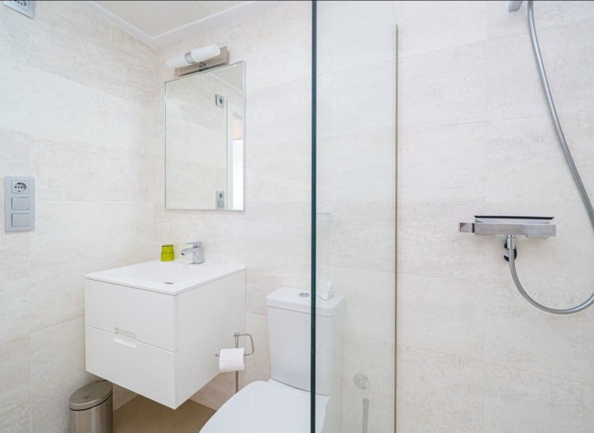 2 soveværelse Lejlighed til salg i Entre Naranjos med swimmingpool - € 235.000 (Ref: 9255883)