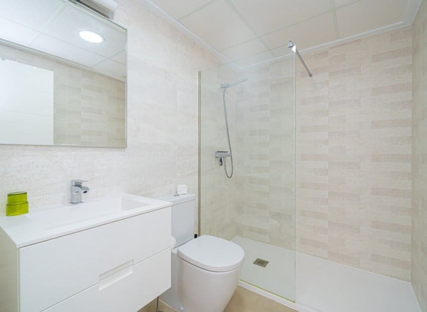 2 soveværelse Lejlighed til salg i Entre Naranjos med swimmingpool - € 235.000 (Ref: 9255883)