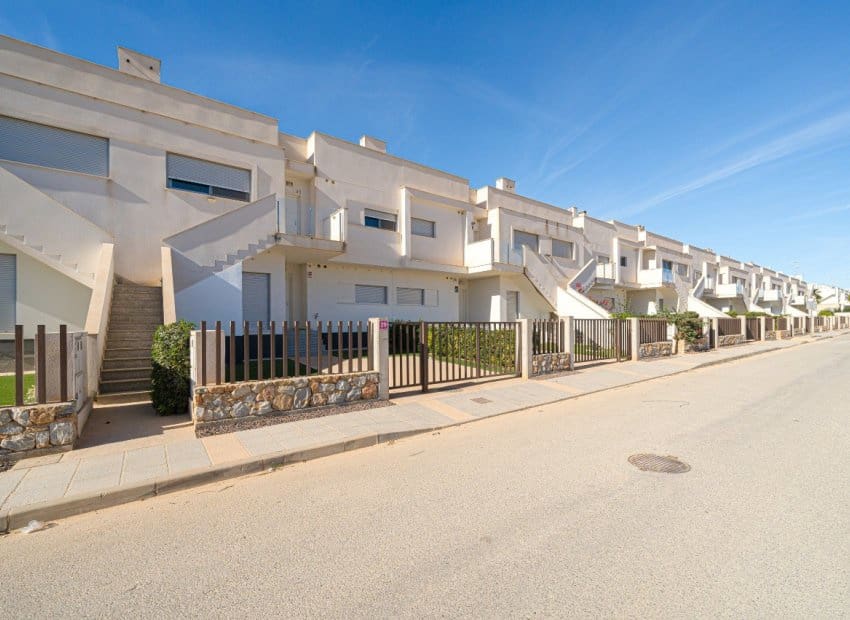 2 soveværelse Lejlighed til salg i Entre Naranjos med swimmingpool - € 235.000 (Ref: 9255883)