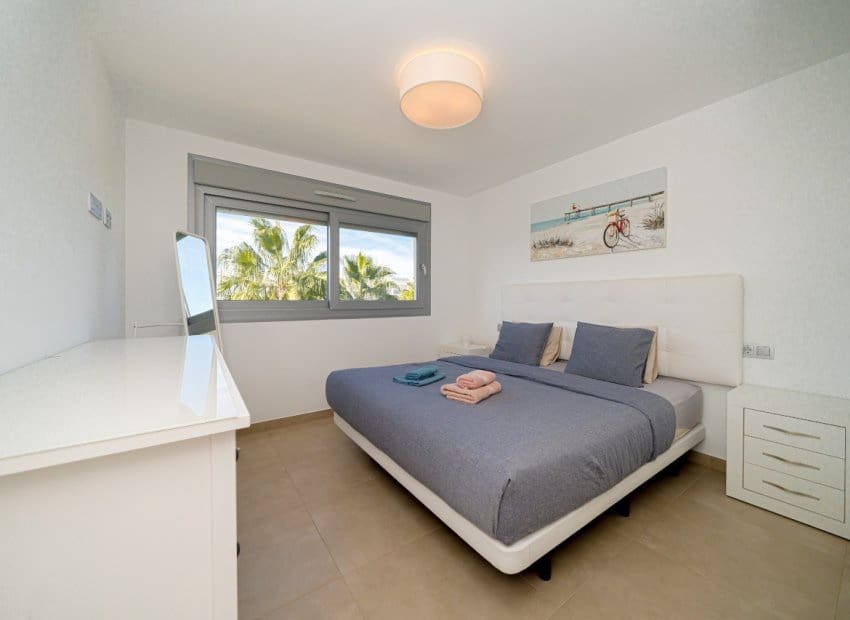 2 soveværelse Lejlighed til salg i Entre Naranjos med swimmingpool - € 235.000 (Ref: 9255883)