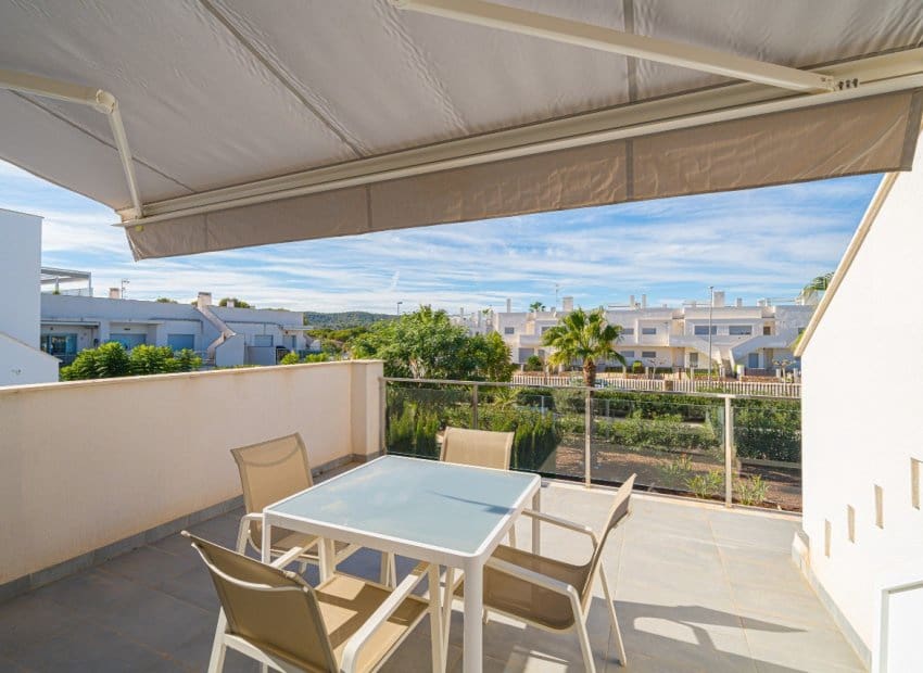 2 soveværelse Lejlighed til salg i Entre Naranjos med swimmingpool - € 235.000 (Ref: 9255883)