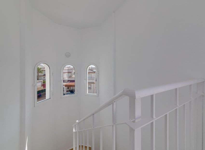 3 soveværelse Semi-Rækkehus til salg i San Fulgencio med swimmingpool - € 275.000 (Ref: 9255884)