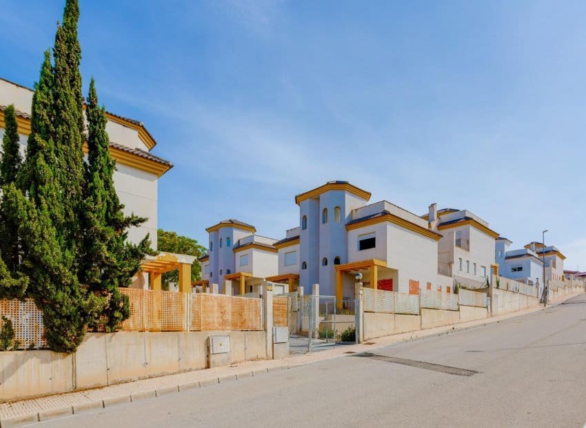 3 soveværelse Semi-Rækkehus til salg i San Fulgencio med swimmingpool - € 275.000 (Ref: 9255884)