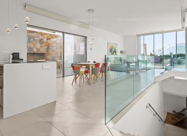 3 quarto Moradia para venda em Las Colinas Golf, Orihuela com piscina - 950 000 € (Ref: 9266702)