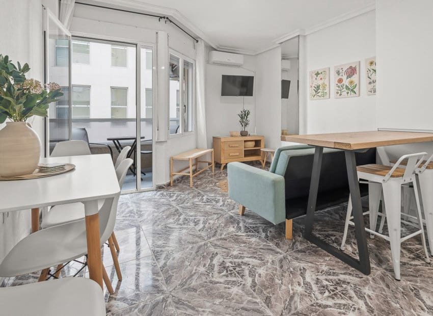 2 soverom Leilighet til salgs i Torrevieja - € 215 000 (Ref: 9266703)