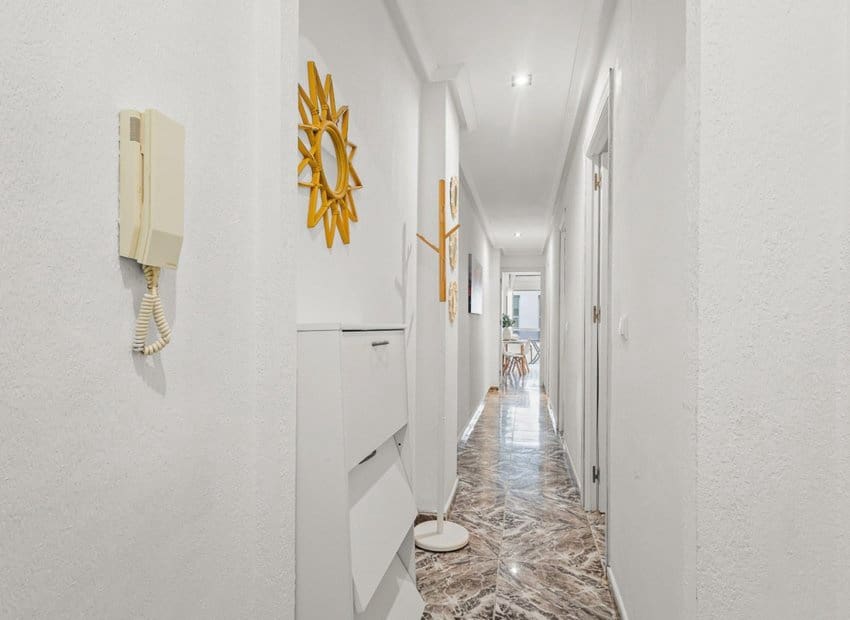 2 soverom Leilighet til salgs i Torrevieja - € 215 000 (Ref: 9266703)