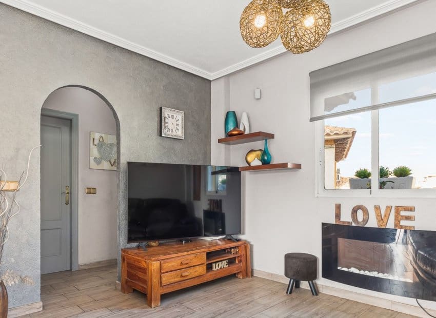 4 chambre Villa/Maison à vendre à Playa Flamenca avec piscine - 399 000 € (Ref: 9266705)