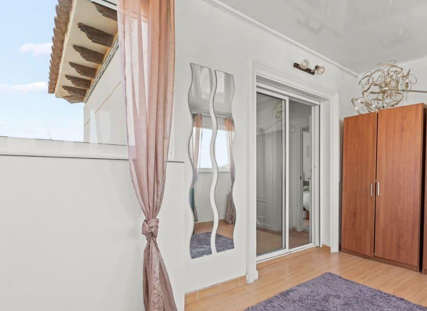 4 chambre Villa/Maison à vendre à Playa Flamenca avec piscine - 399 000 € (Ref: 9266705)