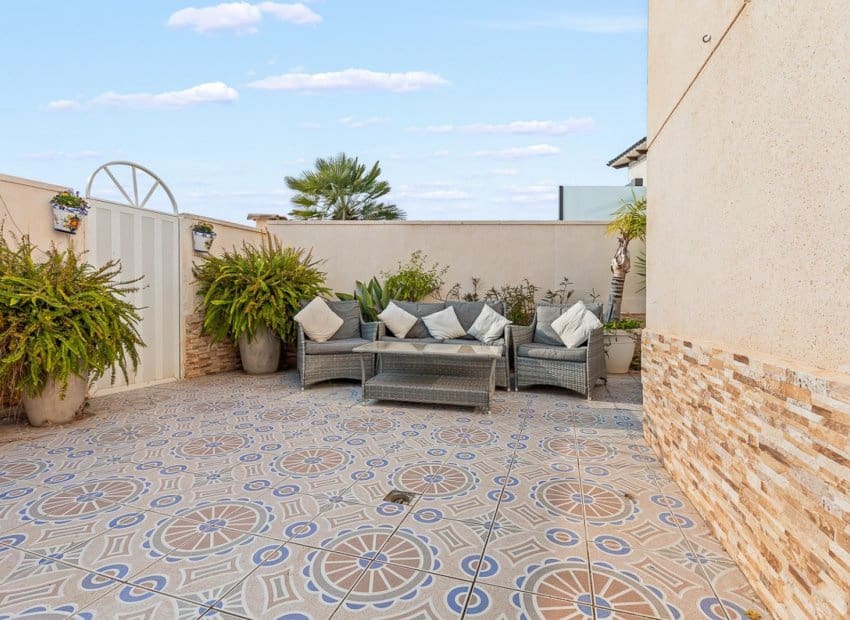 4 chambre Villa/Maison à vendre à Playa Flamenca avec piscine - 399 000 € (Ref: 9266705)