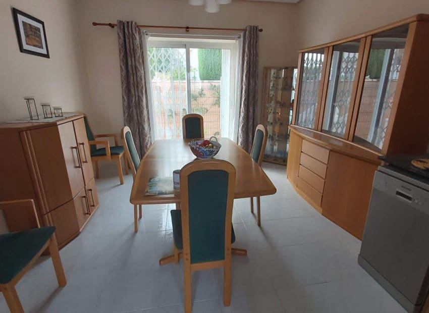 2 chambre Villa/Maison à vendre à Benimar avec piscine - 343 500 € (Ref: 9266706)