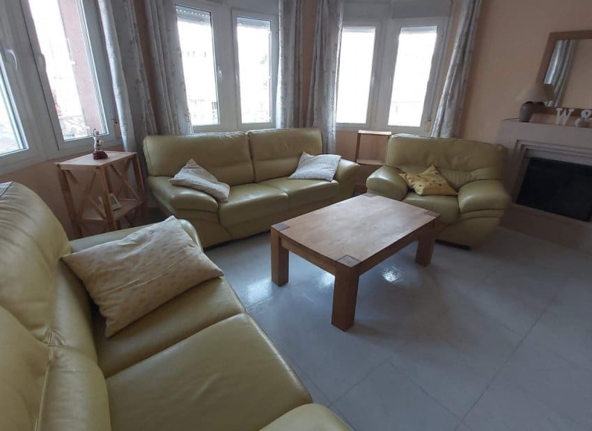 2 chambre Villa/Maison à vendre à Benimar avec piscine - 343 500 € (Ref: 9266706)