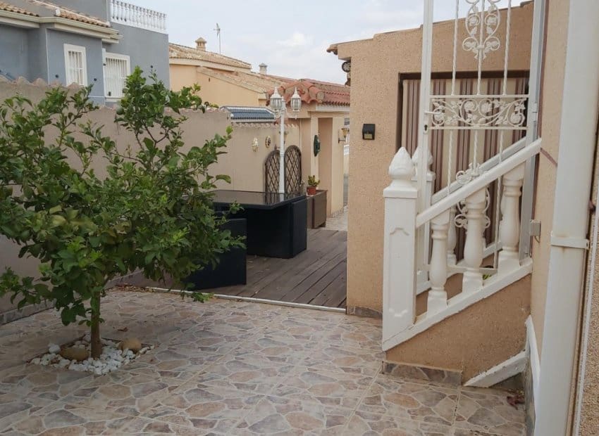 2 chambre Villa/Maison à vendre à Benimar avec piscine - 343 500 € (Ref: 9266706)