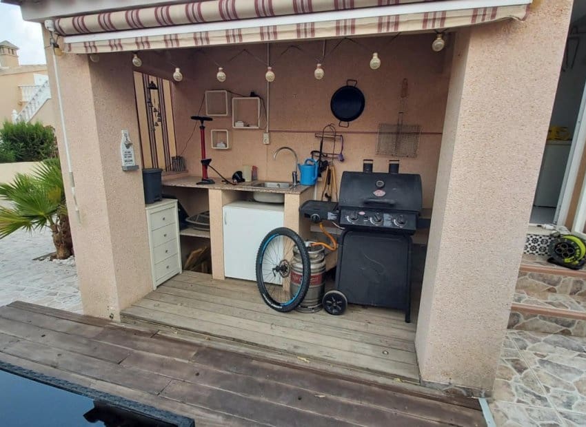 2 chambre Villa/Maison à vendre à Benimar avec piscine - 343 500 € (Ref: 9266706)