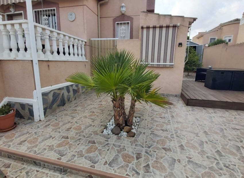 2 chambre Villa/Maison à vendre à Benimar avec piscine - 343 500 € (Ref: 9266706)