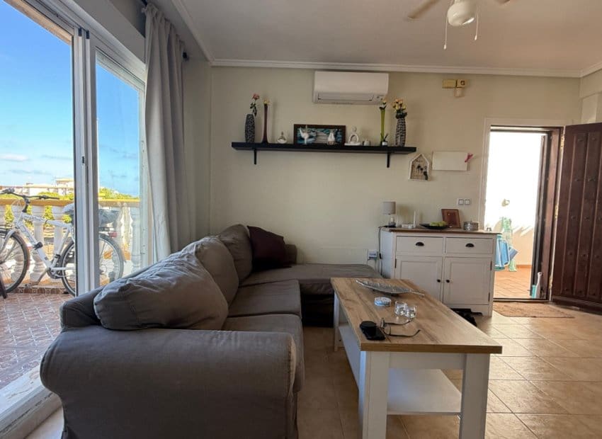 3 slaapkamer Appartement te koop in La Zenia met zwembad - € 204.900 (Ref: 9267618)