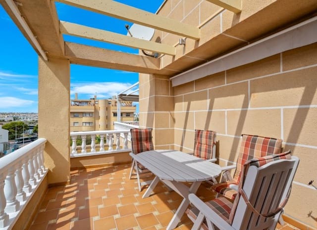 3 soveværelse Penthouse til salg i Punta Prima, Orihuela med swimmingpool - € 269.000 (Ref: 9267623)