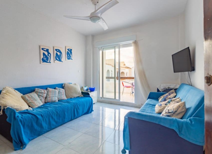 1 sypialnia Penthouse na sprzedaż w Torrevieja z basenem - 115 000 € (Ref: 9267626)