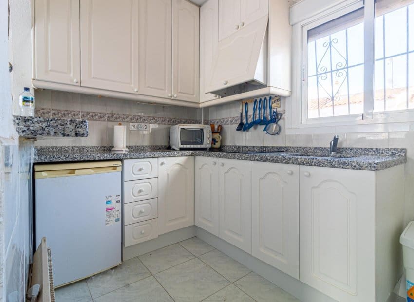 1 sypialnia Penthouse na sprzedaż w Torrevieja z basenem - 115 000 € (Ref: 9267626)