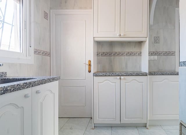 1 sypialnia Penthouse na sprzedaż w Playa de los Náufragos, Torrevieja z basenem - 115 000 € (Ref: 9267626)