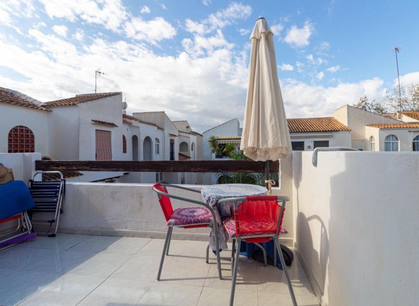 1 sypialnia Penthouse na sprzedaż w Torrevieja z basenem - 115 000 € (Ref: 9267626)