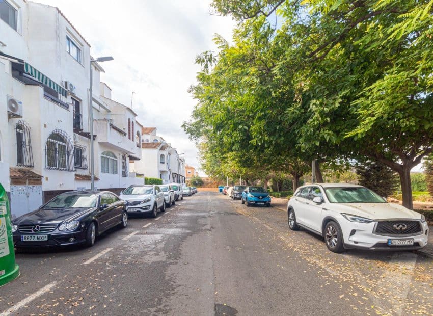 1 sypialnia Penthouse na sprzedaż w Torrevieja z basenem - 115 000 € (Ref: 9267626)