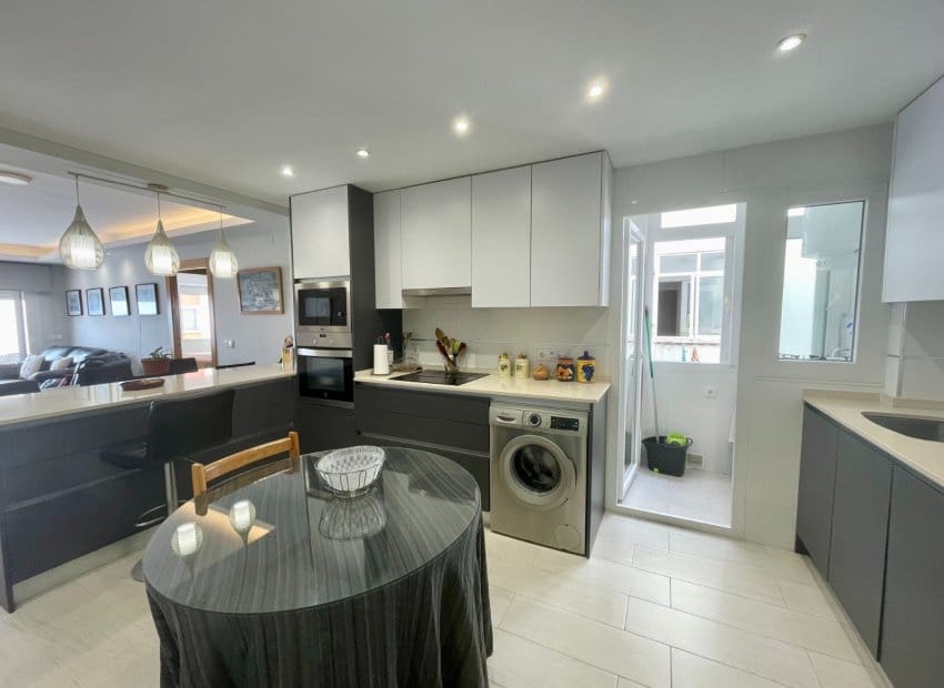 3 quarto Apartamento de Praia para venda em Torrevieja - 329 999 € (Ref: 9267629)