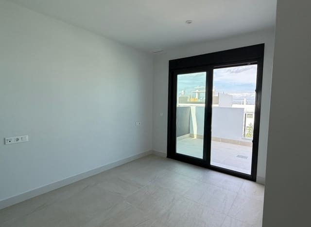 2 Zimmer Apartment zu verkaufen in Torrevieja mit Pool - 305.000 € (Ref: 9275240)