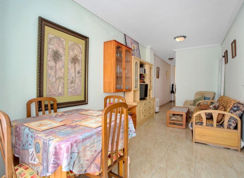 2 makuuhuone Huoneisto myytävänä paikassa Torrevieja - 127 900 € (Ref: 9275243)