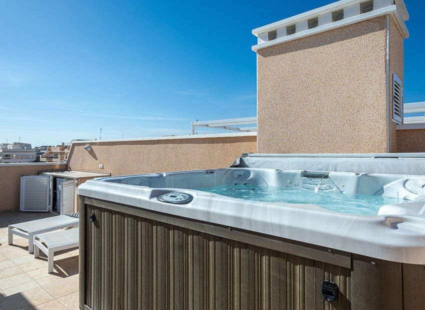 3 chambre Penthouse à vendre à Orihuela Costa avec piscine - 419 000 € (Ref: 9275244)