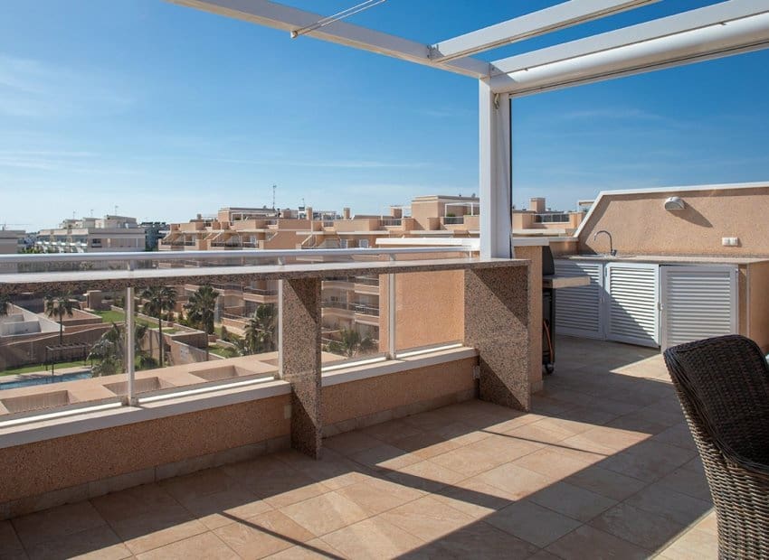 3 chambre Penthouse à vendre à Orihuela Costa avec piscine - 419 000 € (Ref: 9275244)