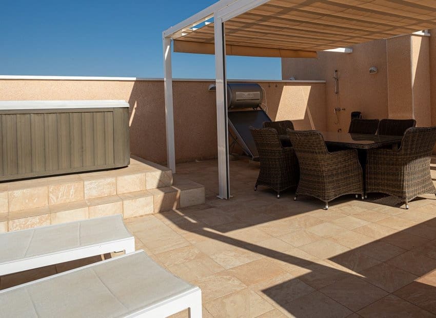 3 chambre Penthouse à vendre à Orihuela Costa avec piscine - 419 000 € (Ref: 9275244)