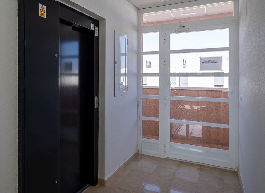 3 chambre Penthouse à vendre à Orihuela Costa avec piscine - 419 000 € (Ref: 9275244)