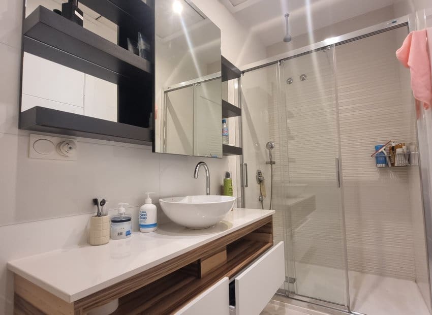 Casa de 3 habitaciones en Ciudad Quesada en venta con piscina - 340.000 € (Ref: 9282448)