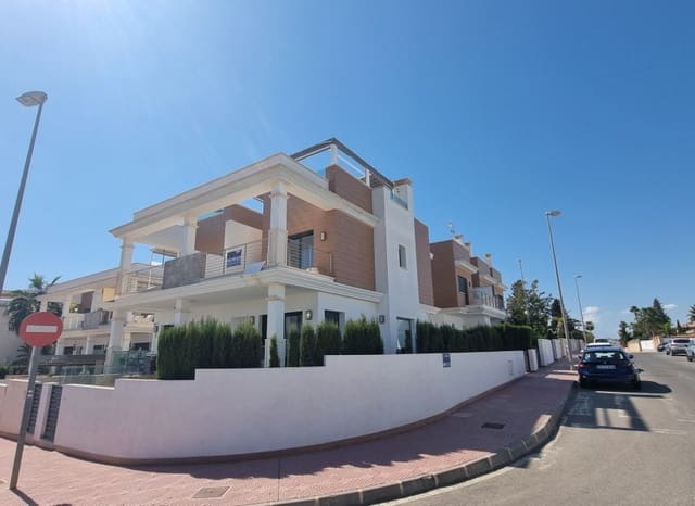 Casa de 3 habitaciones en Ciudad Quesada, Rojales en venta con piscina - 340.000 € (Ref: 9282448)
